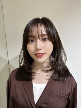 フィーカ(fiica) ミディアムレイヤー　髪質改善