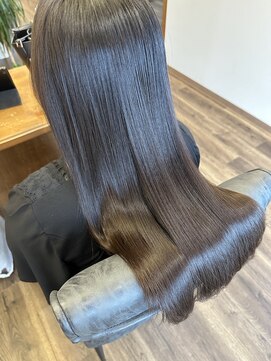 ラナンキュラス(Ranunculus) 髪質改善トリートメントエステ