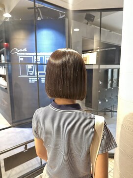 サーカス(circus) 切りっぱなしボブ
