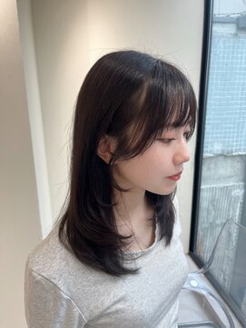 ジーナ 難波(Zina) 顔周りカット