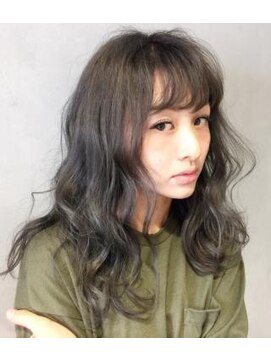 ジーナ(XENA) カーキグレー