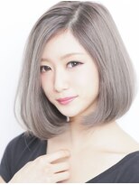 大人かわいい丸みショートボブディ小顔　デザインカラー