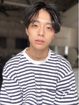 ローウェ 渋谷(Louwe) 色気◎かき上げヘアニュアンスマッシュ/シルバーカラー[渋谷]