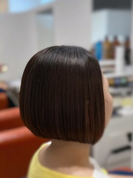 シエル 長岡市(ciel) 前下がりグラボブ+インナー刈り上げ【20代30代40代/美髪矯正】