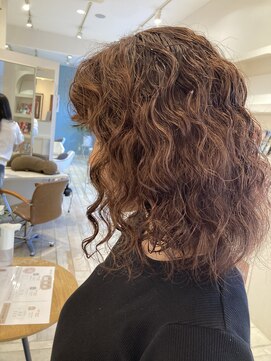 カシェ シモムラ(Cashe'e SHIMOMURA) スパイラルカーリーヘア