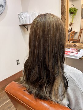 ル コワン ククー(Le coin coucou) ベージュ系カラー