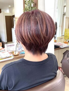 コア フィール ア デイ(COIFFURE A DAY) 【見附今町M3D髪質改善】