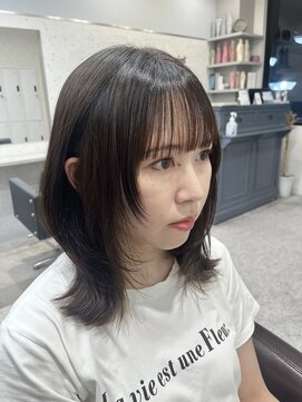 アデプト 北千住店(adept) ミディアムサイドレイヤー[北千住/韓国レイヤーカット/顔まわり]