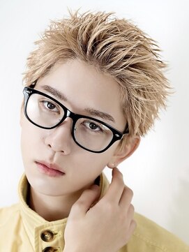 オーシャントーキョーウエスト 心斎橋 (OCEAN TOKYO WEST) 刈り上げアップバングビジネスヘアスパイキーショート