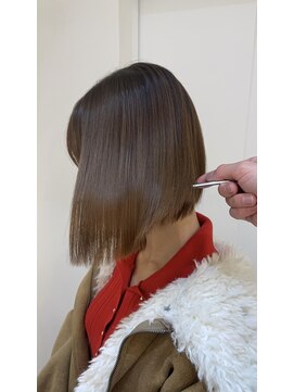 美シルエット短めボブ×髪質改善