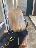 クイーンズゲート RITZ店(Queens's gate)&nbsp;ハイトーンカラー、ベージュ