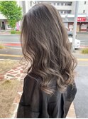 ミルクティーアッシュベージュ 艶髪 春カラー×ニュアンスカラー