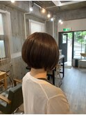 前下がりショートボブ+ベージュカラー