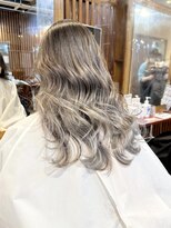 ブリッツレボルト(BLITZ R EVOLUT)&nbsp;ホワイトベージュ　グラデーションカラー　ひろ