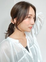 ジョエミバイアンアミ(joemi by Un ami)&nbsp;グレージュカラーシルキーベージュくびれヘア顔まわりカット