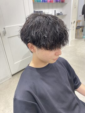 フィフス 栄(fifth) 波巻きパーマツイストスパイラルパーマ束感メンズパーマ栄