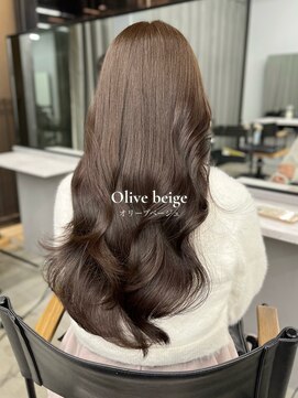 フォンズ(FONS) 赤みなしオリーブベージュ 透明感カラー 髪が柔らかく見えるヘア