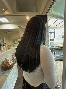 パルファン ヘアアンドスパ(PARFUM HAIR&SPA) ブルーブラック