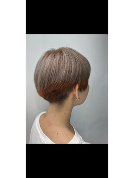 ヴェイン 渋谷(vain) キツネカラー