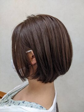 シーズンプラス(SEASON PLUS) 【SEASON　PLUS　匂坂】　ローグラデーションボブ