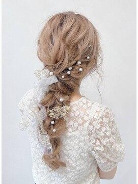 ベルグロー 北新地上通り店(BELLEGROW) お呼ばれヘアセット　編みおろしヘア