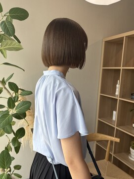 ファブ(fav) 明るめolive beige