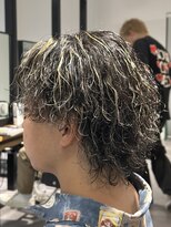 オーシャントーキョー 神戸(OCEAN TOKYO KOBE)&nbsp;ハイライト波巻きパーマセンターパートウルフ