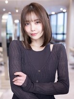 ケアリー 大泉学園(Carelly)&nbsp;デザインカラー/レイヤーカット/ウェットヘア/オリーブベージュ