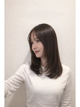 プリームヘアーホワイト(Pleame hair WHITE) スリークストレート