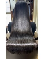 ヘアケアアンドヘアデザイン リベール(L:belle)&nbsp;圧倒的な艶感。思わず見惚れる韓国風シルクストレート