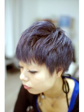 ヘアリゾート ラグーン(hair+resort lagoon) 前上がりショート