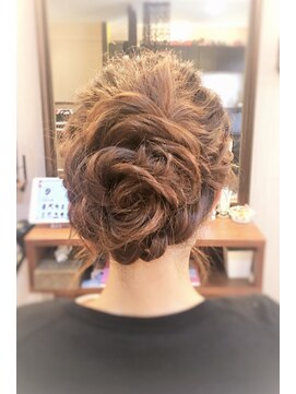 クック ヘアー(Cook Hair) なみ巻きアレンジ#03