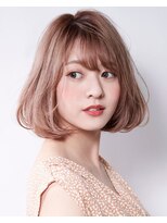 タヤブルーレーベル アルカキット錦糸町店(TAYA blue label) 20代シースルーバングハイライトオリーブカラーショートボブ