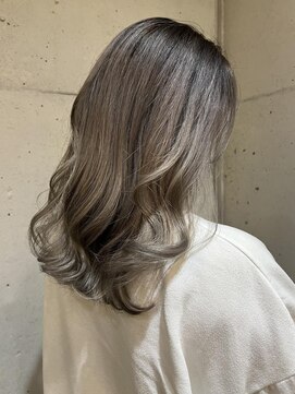 ヴォアソルヂェガーデン(Voasorte GARDEN) 【Voasorte GARDEN】ベージュ系バレイヤージュ