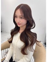 ヴェイ(VEYY.)&nbsp;横顔も盛れるお顔周りカットと2way前髪