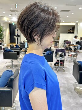 バンプ ギンザ(BUMP GINZA) 代40代50代大人ショート髪型丸顔前髪なし似合わせ　安