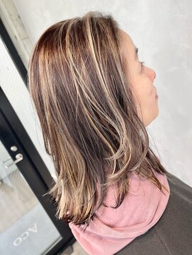 アコ(Aco) 上品ハイライト/白髪ぼかし/  ミルクティーベージュ