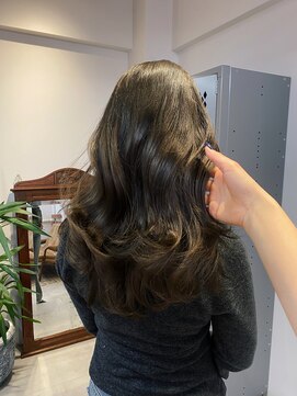 イル 天神大名店(ill) Olive beige