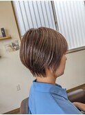 ショートボブ