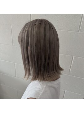 アフィニティー(AFINITY) 外ハネベージュカラー《堅田美容室/ショートボブ/ショートヘア》