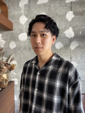 ソワ 四日市(soie) 【soie井上】波巻きスパイラルパーマ/センターパート