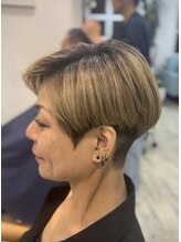 ボー(Beaux arts)&nbsp;前下がりアシンメトリーボブ