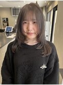 グレージュ×顔周りレイヤー♪