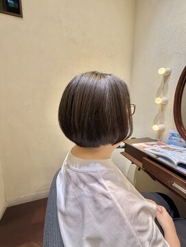 エルサフィロ ヨドヤバシ(el zafiro yodoyabashi) 【el zafiro yodoyabashi】大人女性ミニグラデーションボブ