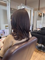 ルッツ(Lutz. hair design)&nbsp;26.2.1ミディアムレイヤー[犬山良慈]