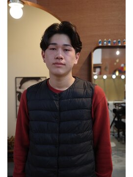 エディ(Edy) センターパートニュアンスパーマ眉毛カット韓国ヘアカルマヘア