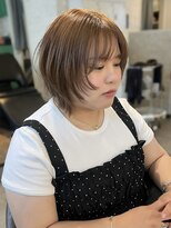 コル(col oodori)&nbsp;wカラーで柔らかベージュ×レイヤーボブ
