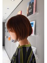 ハリス(Harris)&nbsp;ラフに決まるレイヤーショートボブ/大人透明感オレンジ