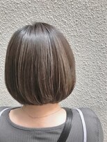 コニ(Coni) ♪小口真裕紀♪グラデーションボブハイライト20代人気ひし形