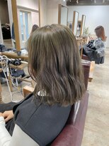 アリー 原宿 表参道(ALLY)&nbsp;【ALLY 濱田】ブリーチ無し☆オリーブベージュ20代/30代/40代